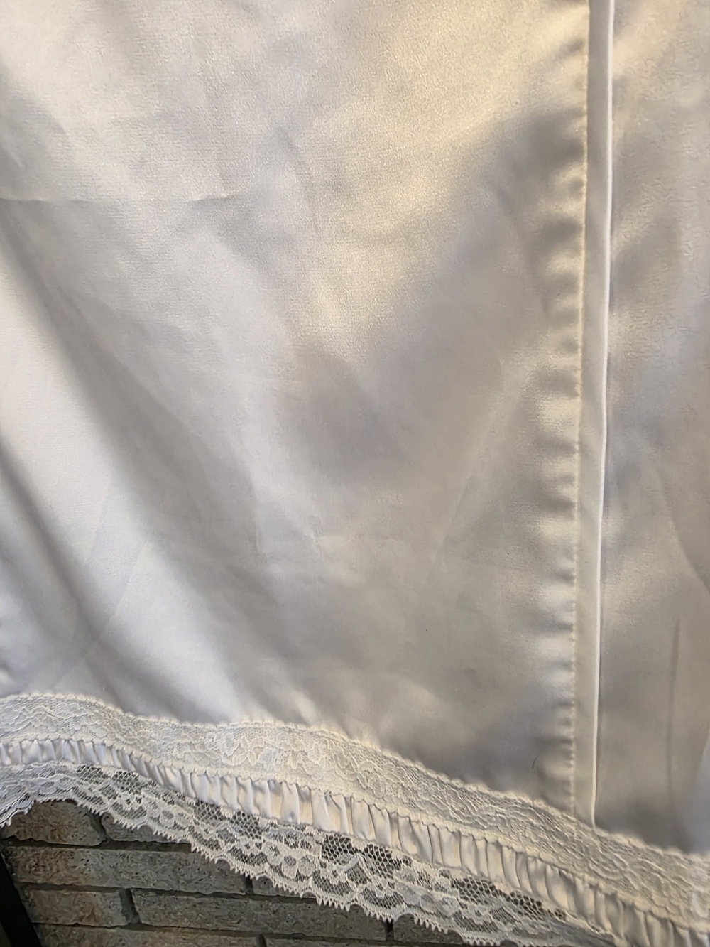White House Black Market White Lace-Trim Satin Camisole - Picture 5 of 8